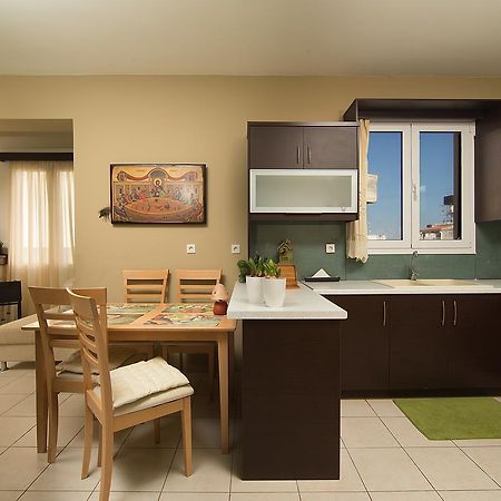 Home Suites Herszonisszosz Kültér fotó