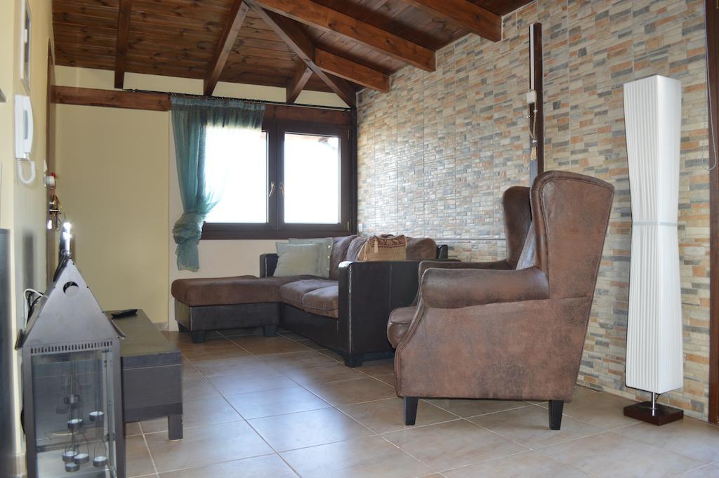 Home Suites Herszonisszosz Szoba fotó