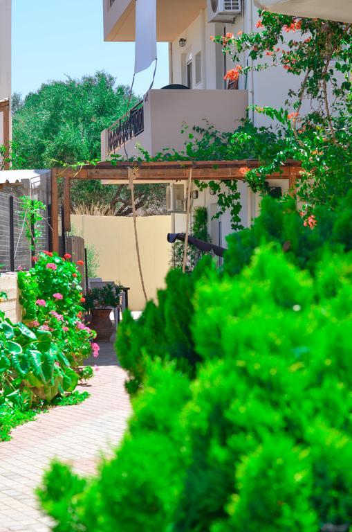 Home Suites Herszonisszosz Kültér fotó