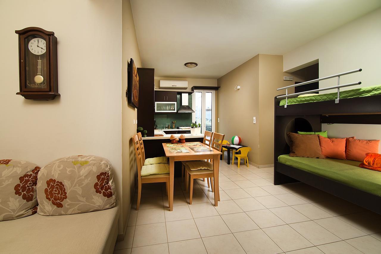 Home Suites Herszonisszosz Kültér fotó