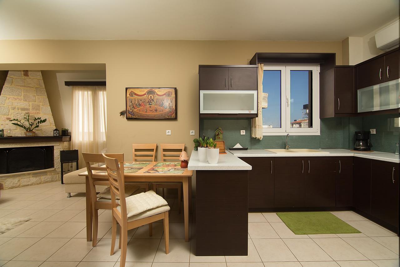 Home Suites Herszonisszosz Kültér fotó
