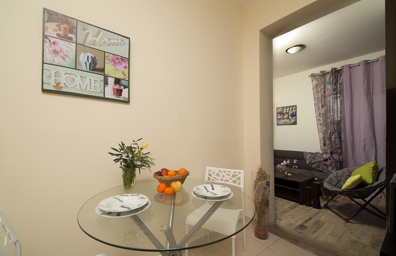 Home Suites Herszonisszosz Kültér fotó