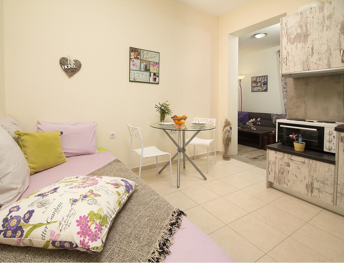 Home Suites Herszonisszosz Kültér fotó